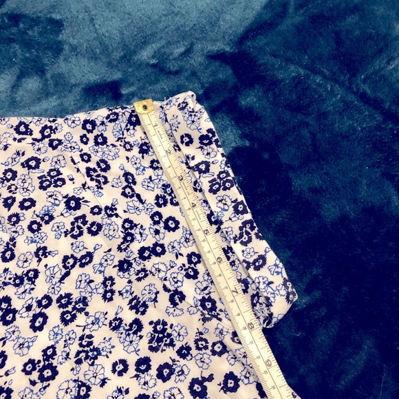 GAP Floral Print Women's Top - Purple and White - Picture 7 of 9